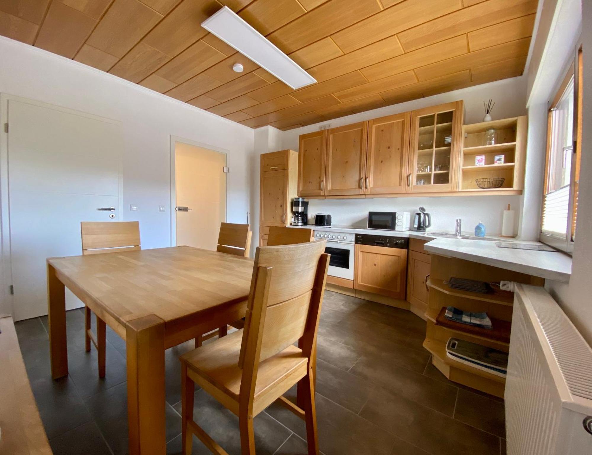 Apartmenthaus Ruhezeit Bad Endbach Exteriör bild